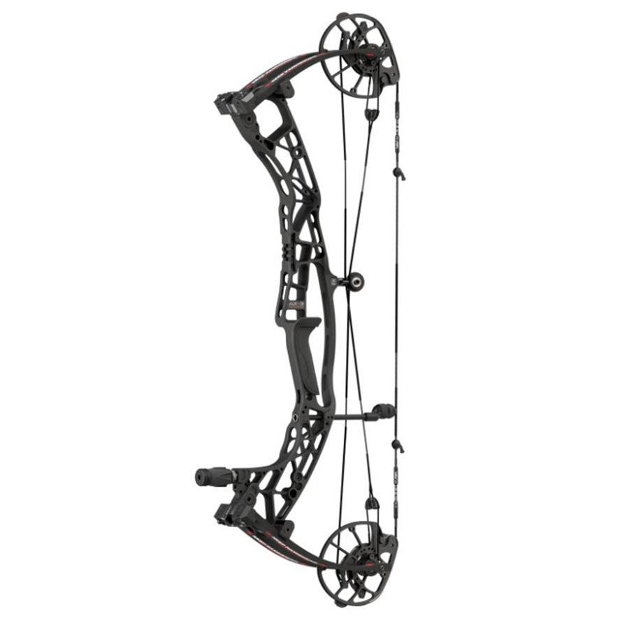 Hoyt compound bue Blackout keep hammering 