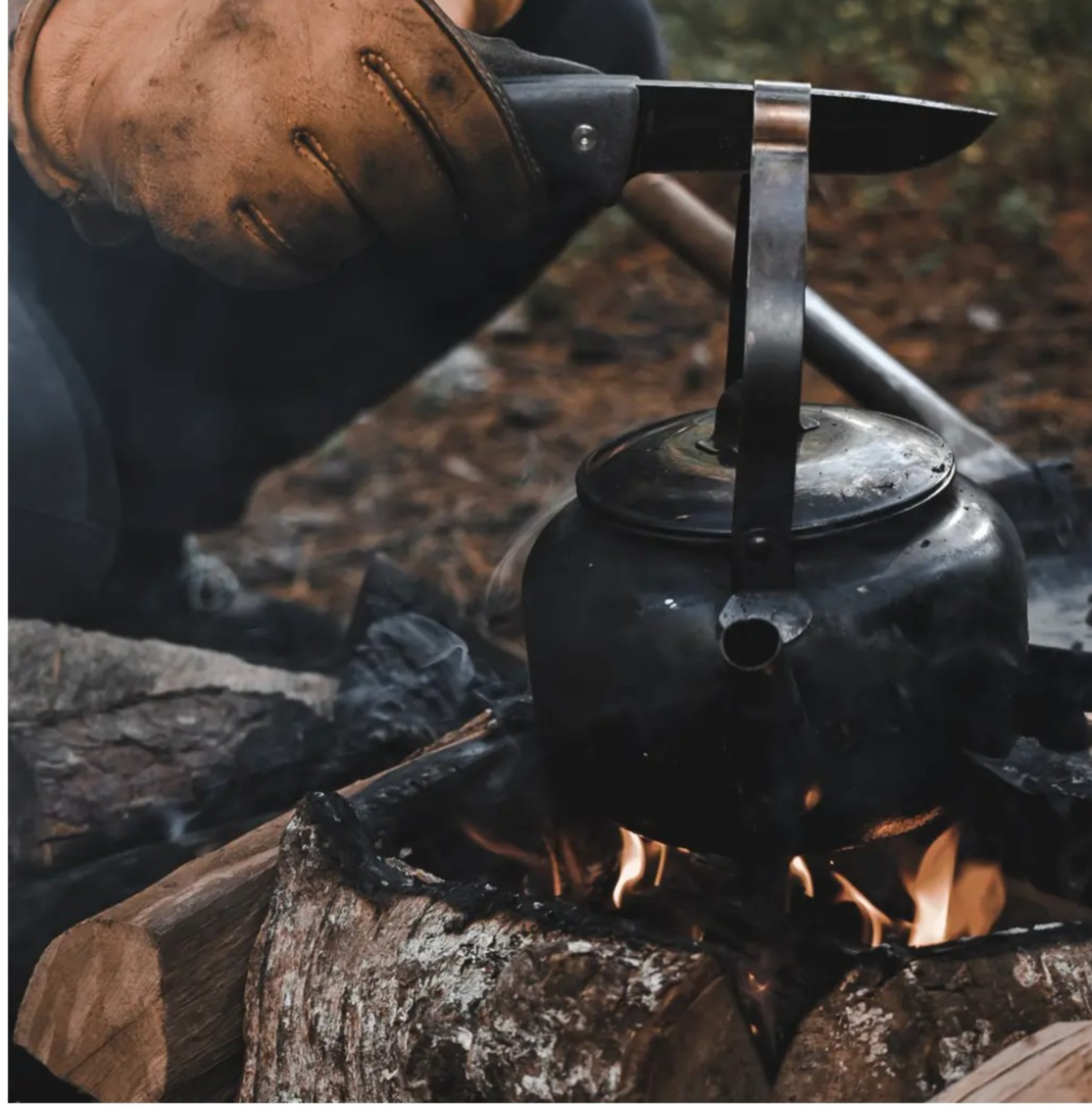 Øyo Falketind Black Outdoor- og jagtkniv med læderskede