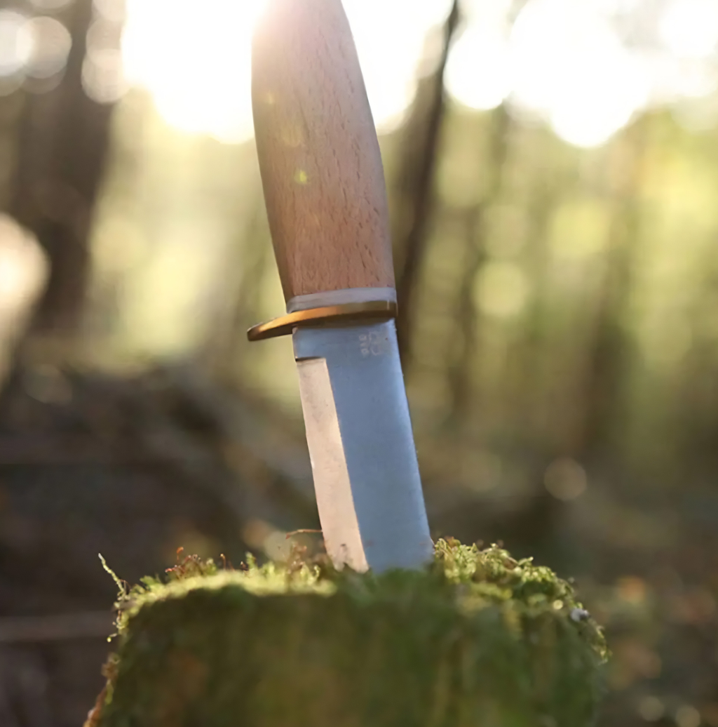 Øyo Jotunheimen Jagt- og outdoor-kniv med læderskede